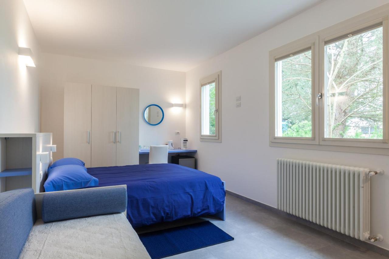 Rose Canine Guest house *